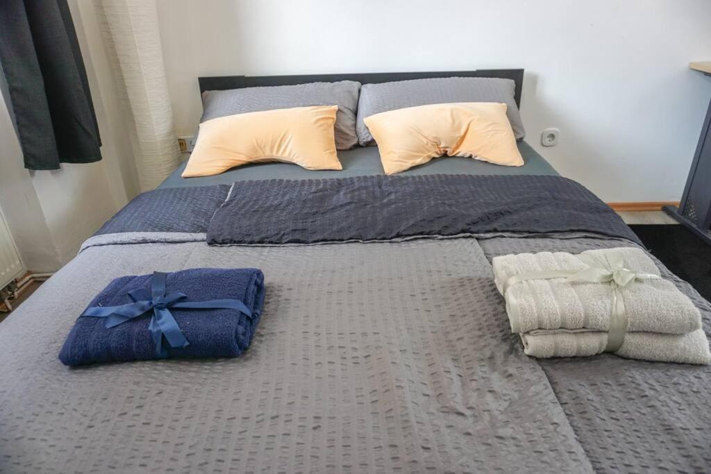 Apartment In Wuppertal - Charmante 3-Zimmer-Oase Mit Kamin Und Badewanne Екстер'єр фото