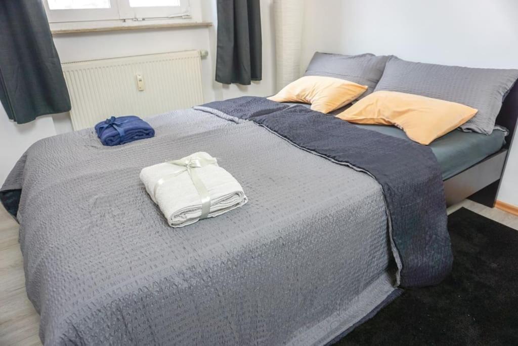 Apartment In Wuppertal - Charmante 3-Zimmer-Oase Mit Kamin Und Badewanne Екстер'єр фото