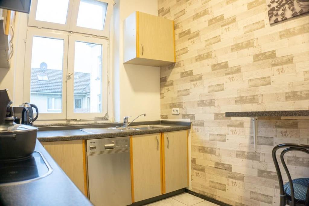 Apartment In Wuppertal - Charmante 3-Zimmer-Oase Mit Kamin Und Badewanne Екстер'єр фото