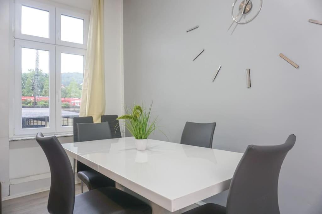 Apartment In Wuppertal - Charmante 3-Zimmer-Oase Mit Kamin Und Badewanne Екстер'єр фото