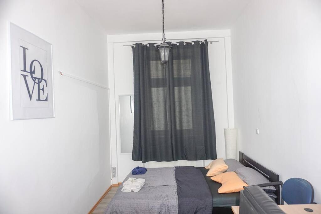 Apartment In Wuppertal - Charmante 3-Zimmer-Oase Mit Kamin Und Badewanne Екстер'єр фото