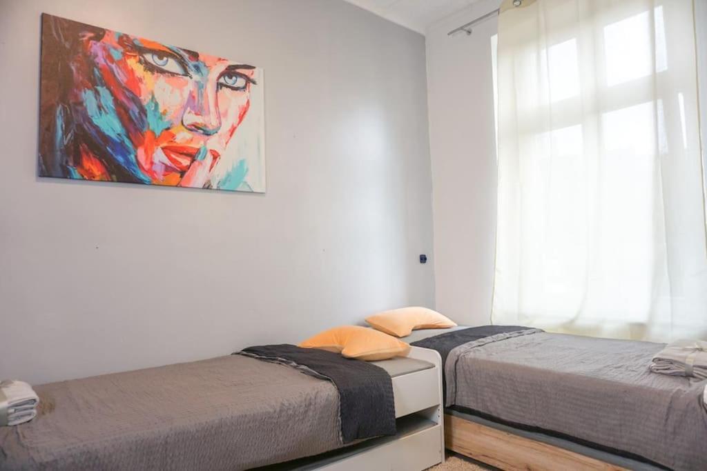 Apartment In Wuppertal - Charmante 3-Zimmer-Oase Mit Kamin Und Badewanne Екстер'єр фото
