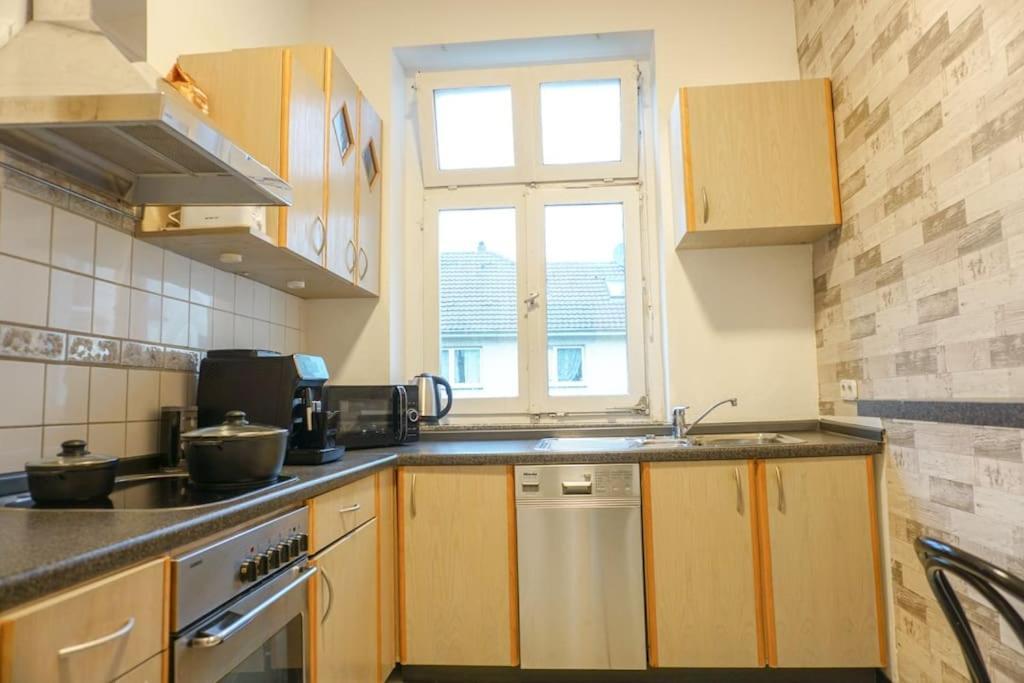 Apartment In Wuppertal - Charmante 3-Zimmer-Oase Mit Kamin Und Badewanne Екстер'єр фото
