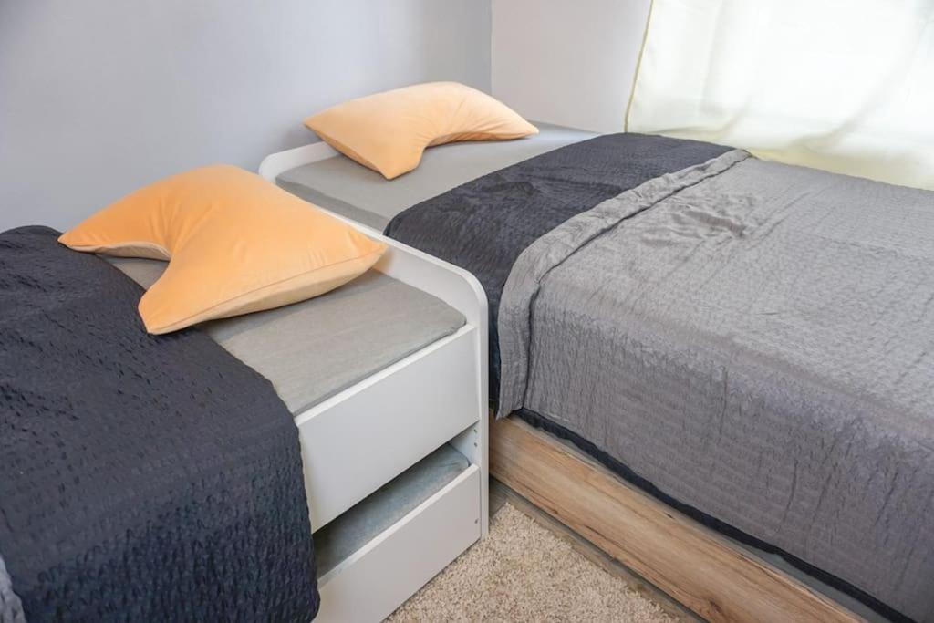 Apartment In Wuppertal - Charmante 3-Zimmer-Oase Mit Kamin Und Badewanne Екстер'єр фото