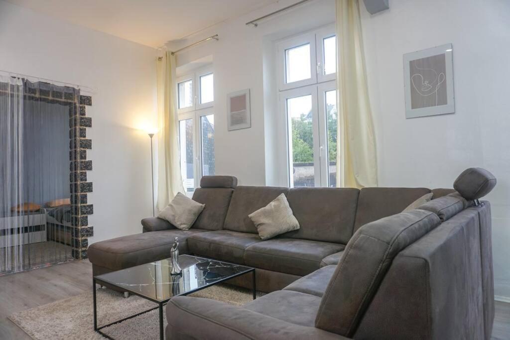 Apartment In Wuppertal - Charmante 3-Zimmer-Oase Mit Kamin Und Badewanne Екстер'єр фото